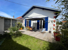 Maison lumineuse avec jardin - Proche plage d'Eyrac et commerces - FR-1-420-133